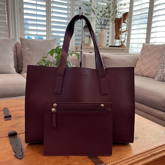 Rachel Zoe Handbags - NWT $115 Rachel Zoe Tote Bag